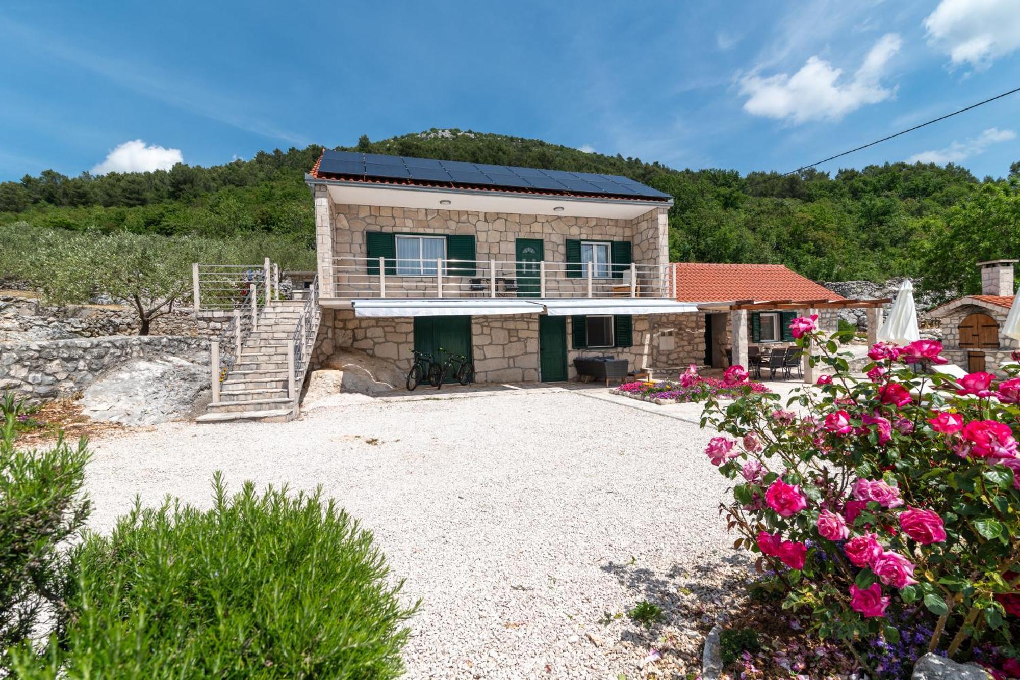 Villa Zuza Bristivica エクステリア 写真