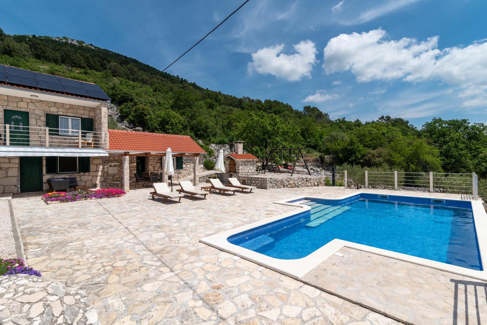 Villa Zuza Bristivica エクステリア 写真