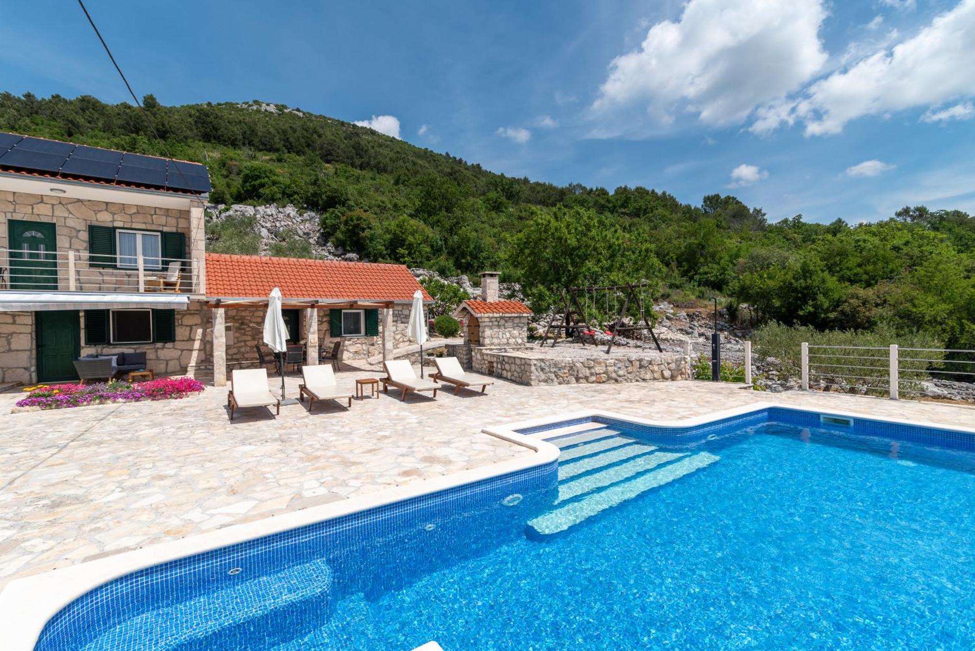 Villa Zuza Bristivica エクステリア 写真