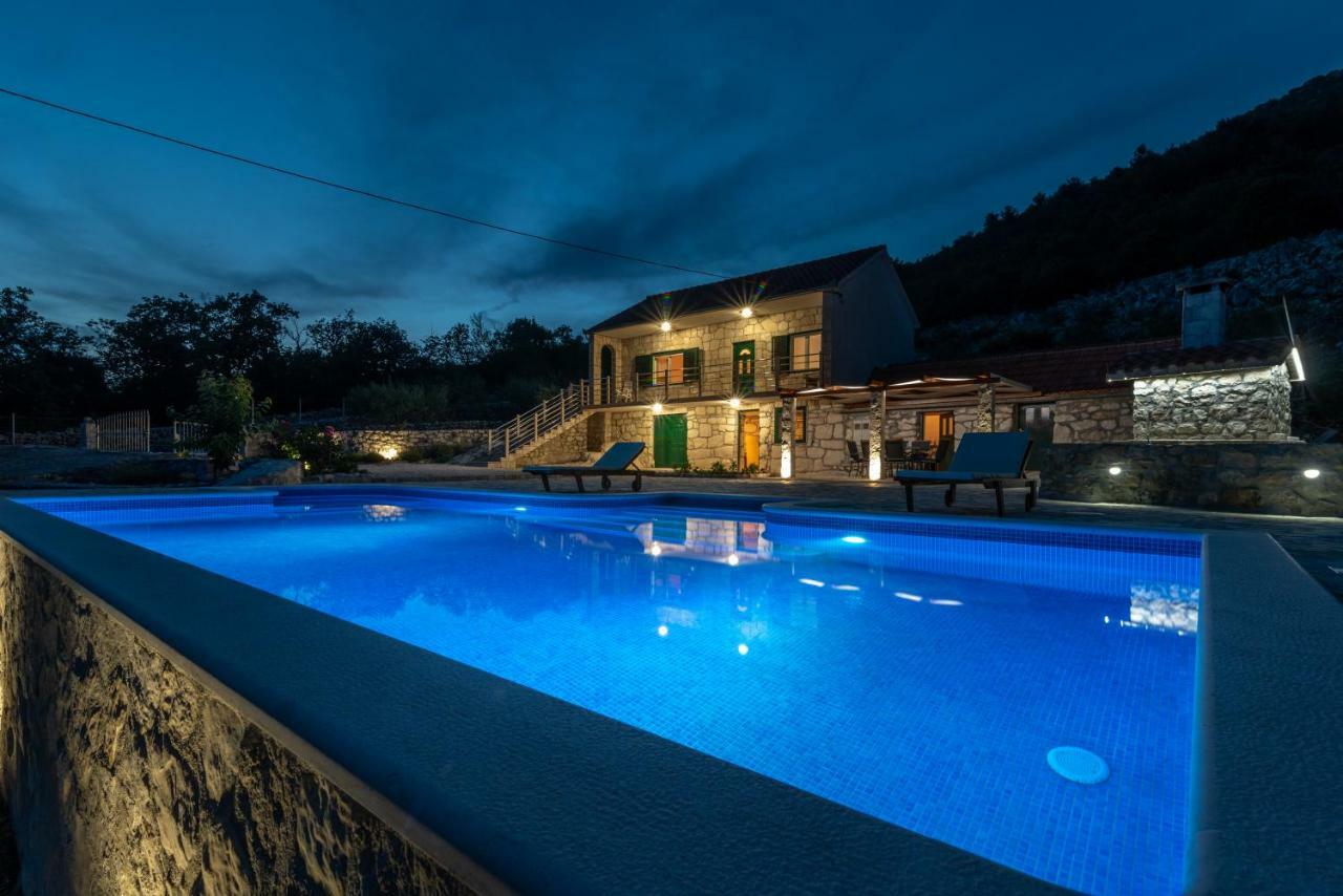 Villa Zuza Bristivica エクステリア 写真