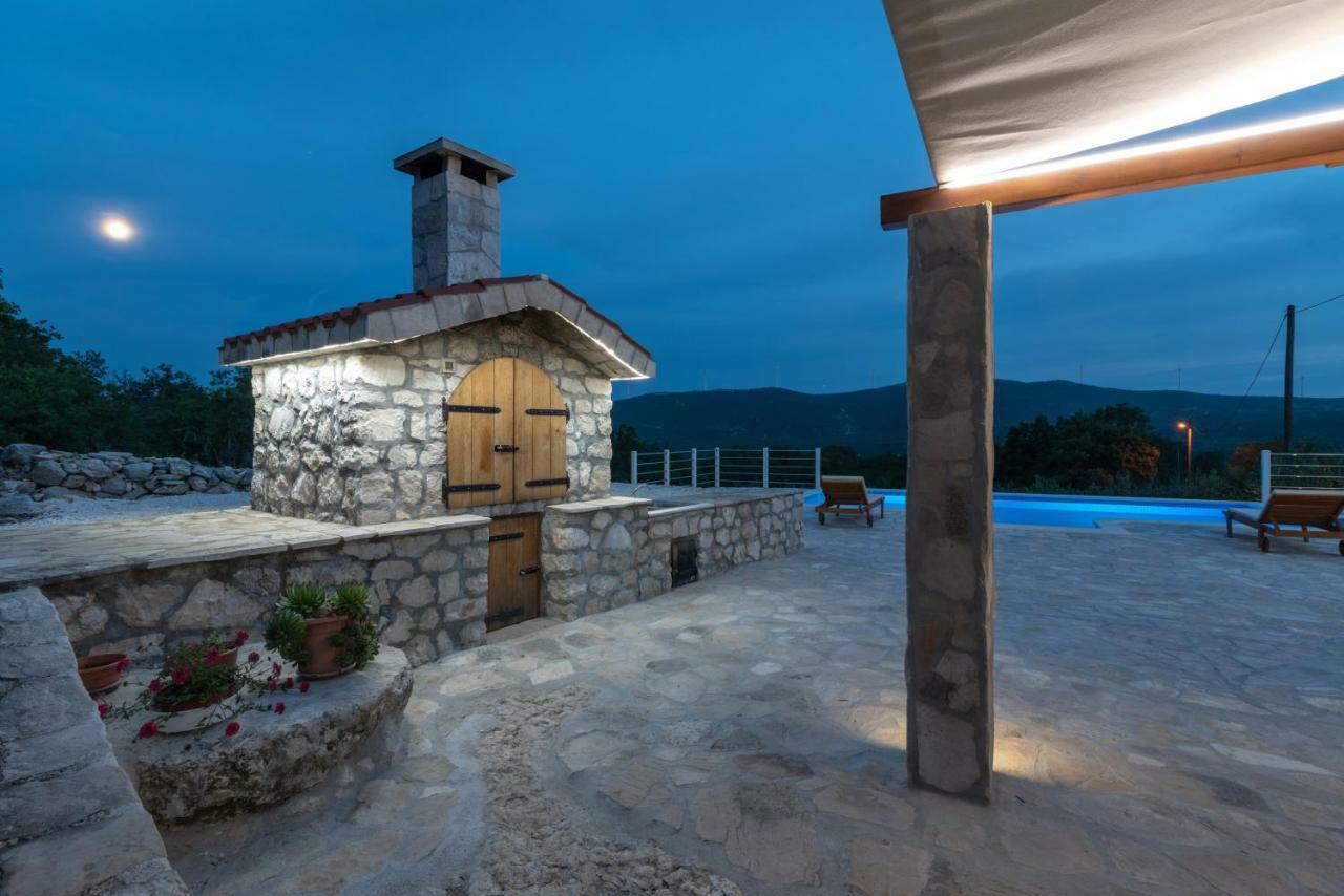 Villa Zuza Bristivica エクステリア 写真