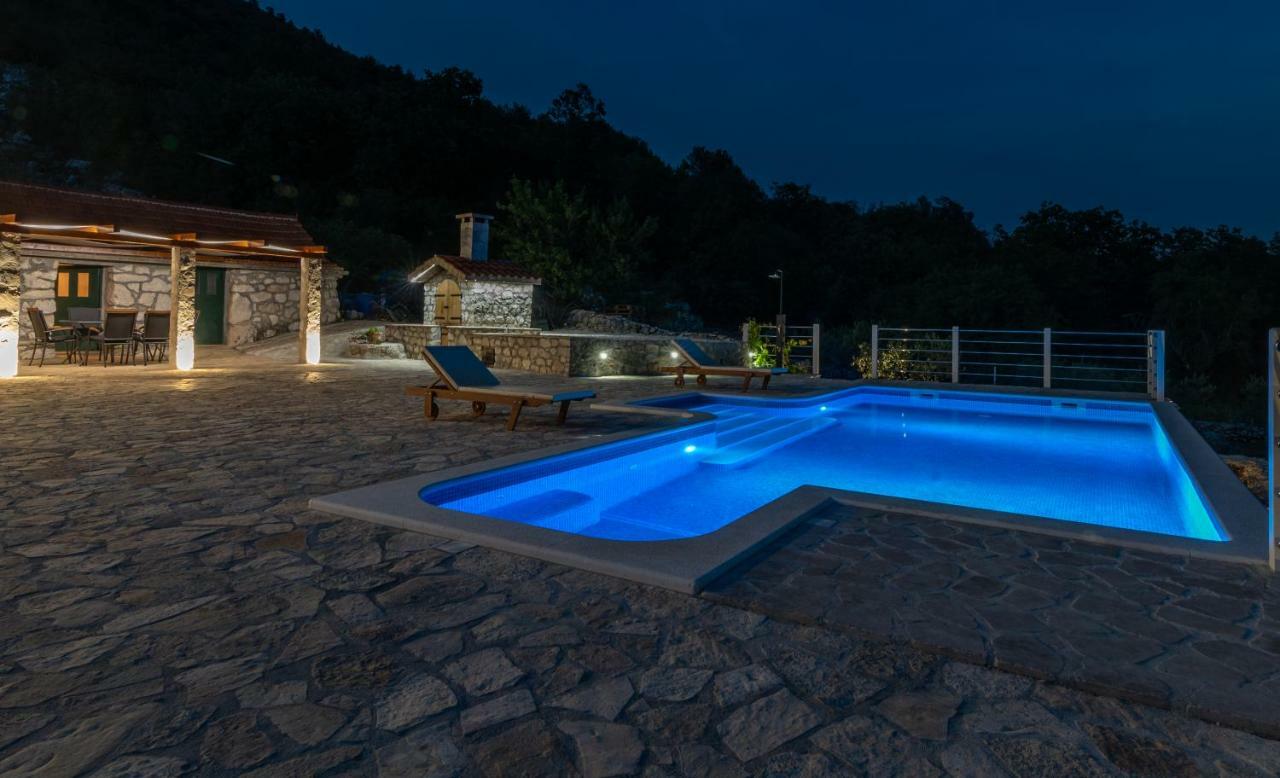 Villa Zuza Bristivica エクステリア 写真