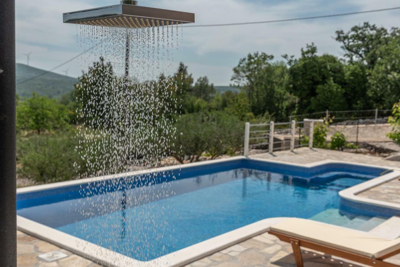 Villa Zuza Bristivica エクステリア 写真