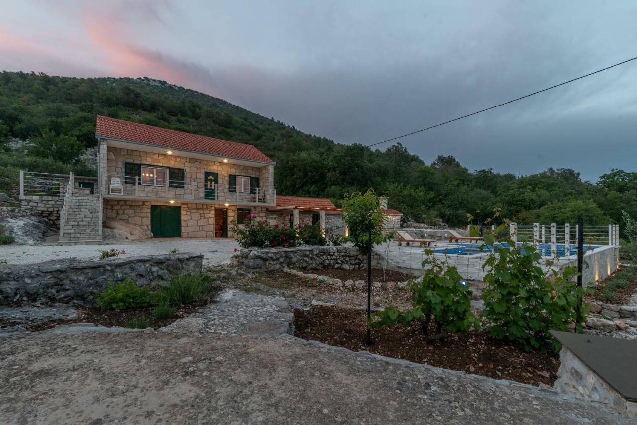 Villa Zuza Bristivica エクステリア 写真