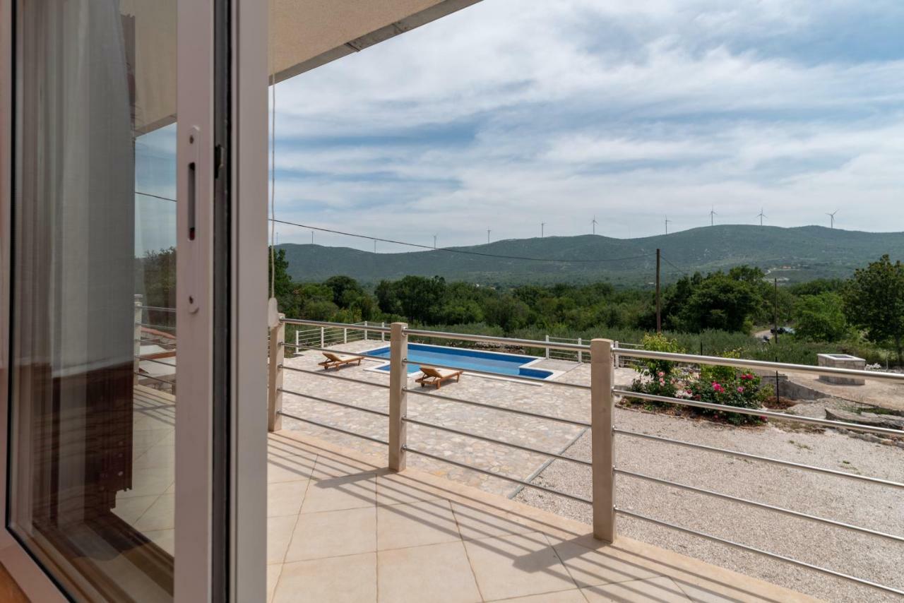 Villa Zuza Bristivica エクステリア 写真